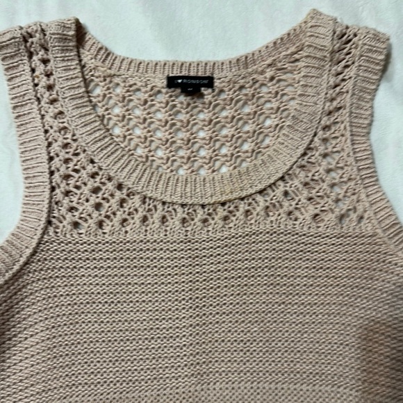 NWOT I love Ronson mauve pink Knit Sleeveless sweater vest top size M - Picture 2 of 3